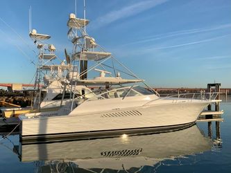 45' Viking 2005 Yacht For Sale
